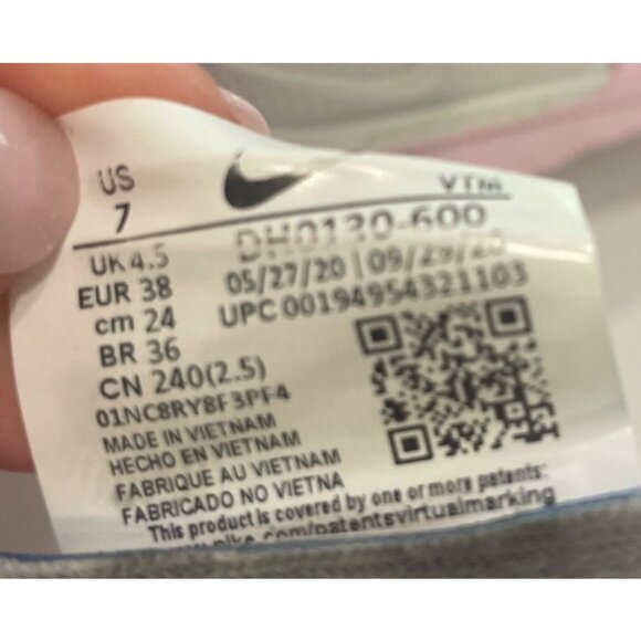 Nike Womens Pink Flyknit Phantom Running Shoes US 7 EUR 38 Lightweight Stretch C - Picture 6 of 6